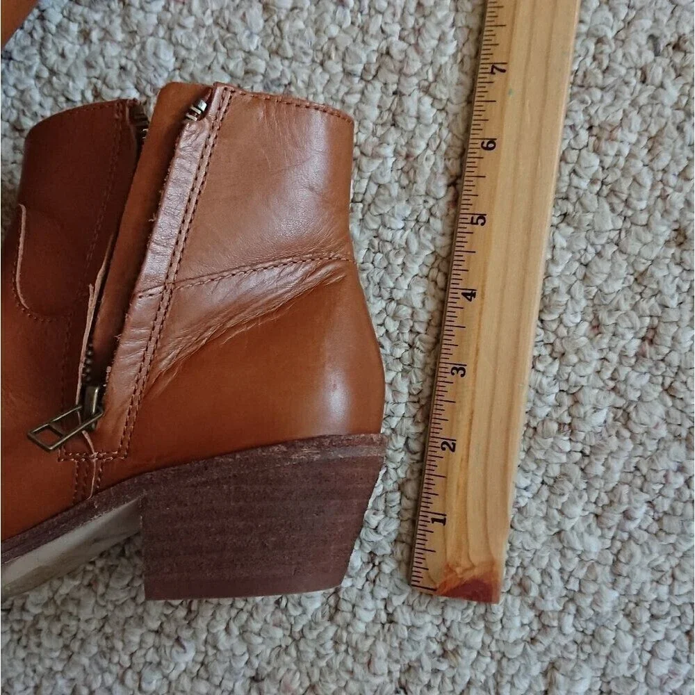 Madewell The Darcy brown Ankle Boot size 5.5